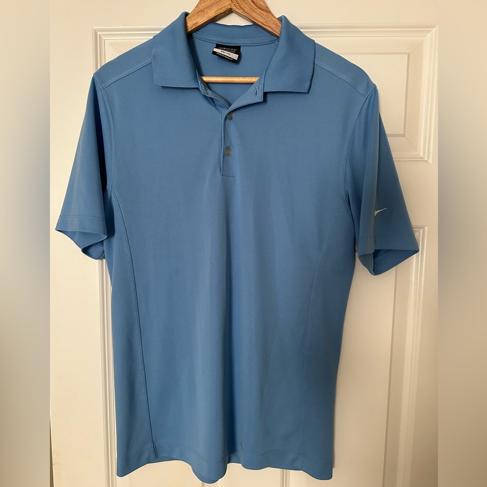 Nike Golf light blue polo! Men’s size Sm. Never worn!